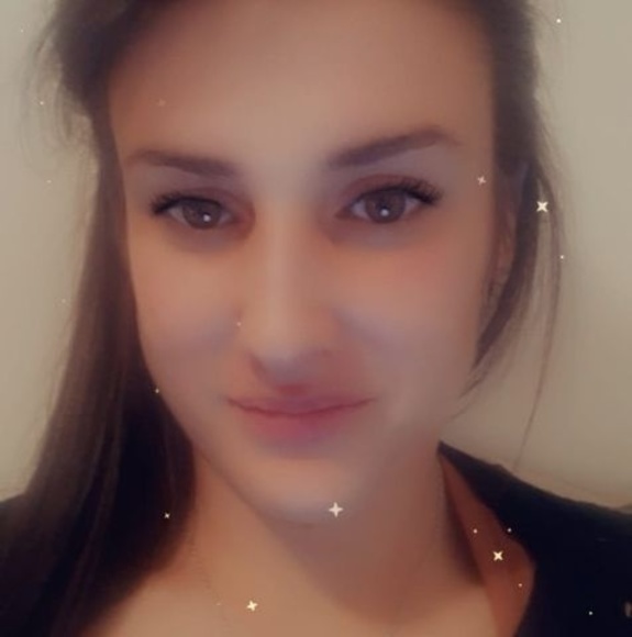 Meet your Posher, Julie - Picture 1 of 1